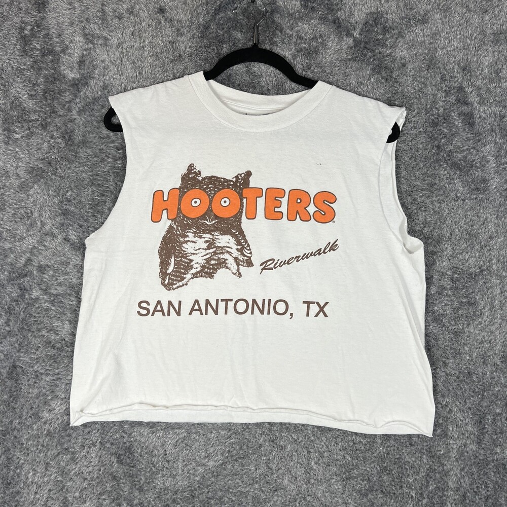 Hooters Gildan Tank Top Womens M White Riverwalk San Antonio TX Slogan Funny